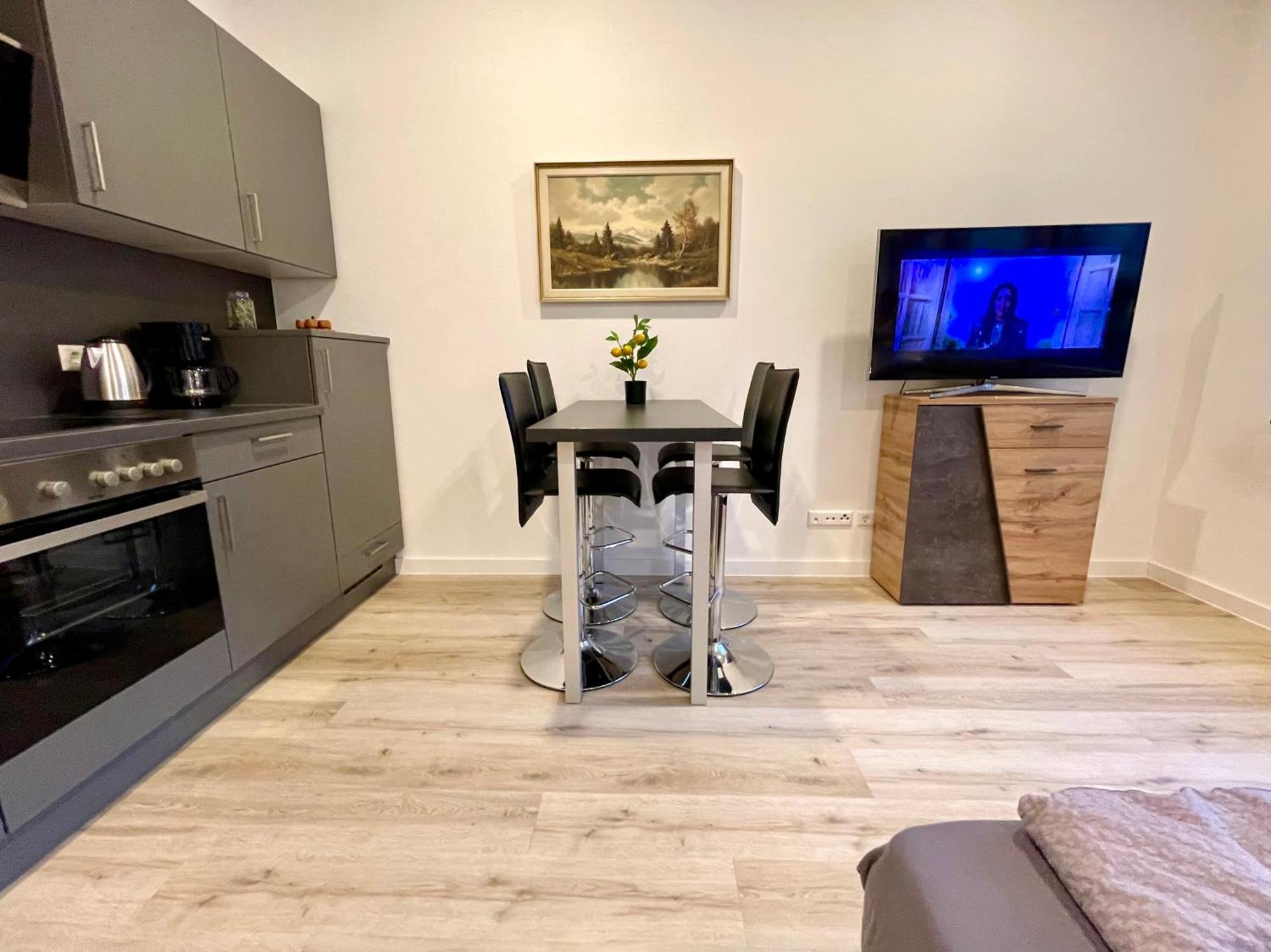 Neu Schwarzwald Zimmer Am Schloessle Goldstadt Πφορτζχάιμ Εξωτερικό φωτογραφία